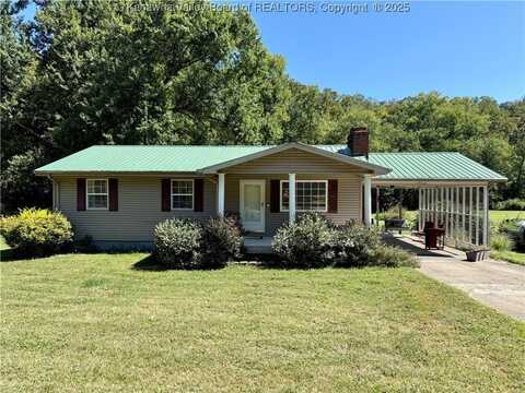 15539 Route 152, Wayne, WV 25570
