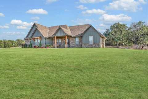 1215 Woodland Dr, Cache, OK 73527