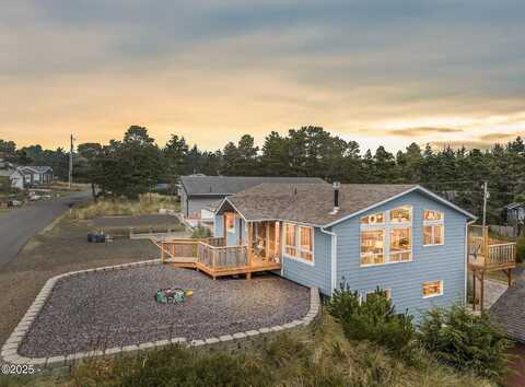 2202 NW Mokmak Lake Drive, Waldport, OR 97394