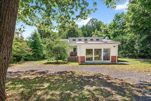 2928 PARKERSBURG TPKE, Swoope, VA 24439