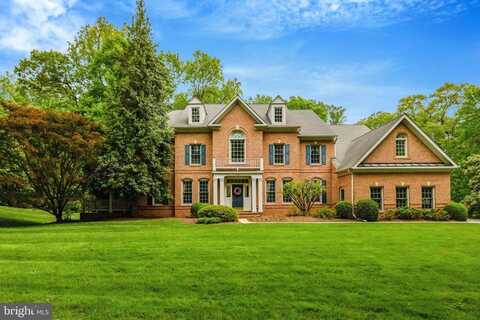 10286 JOHNS HOLLOW RD, VIENNA, VA 22182