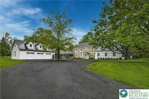 1803 Apple Tree Lane, Shamokin, PA 18015