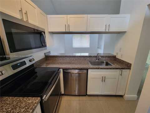 958 Coral Club Dr, Coral Springs, FL 33071