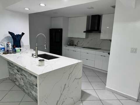 14223 SW 92nd St, Miami, FL 33186