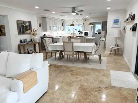 1960 NE 30th St, Lighthouse Point, FL 33064