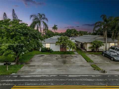 19 SE 4th Ter, Dania Beach, FL 33004