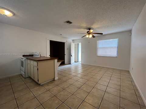 1832 My Pl, West Palm Beach, FL 33417