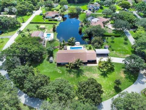 10820 SW 40th St, Davie, FL 33328