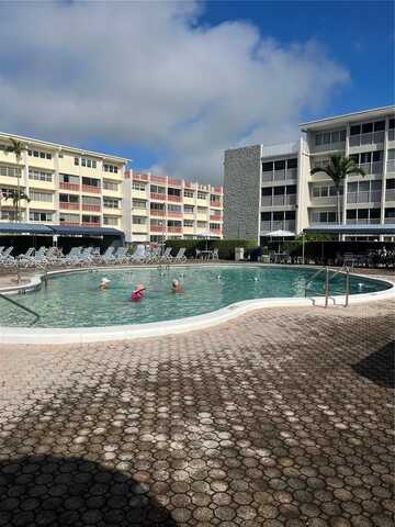 215 SE 3rd Ave, Hallandale Beach, FL 33009