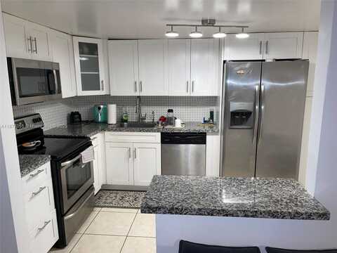 20840 San Simeon Way, Miami, FL 33179