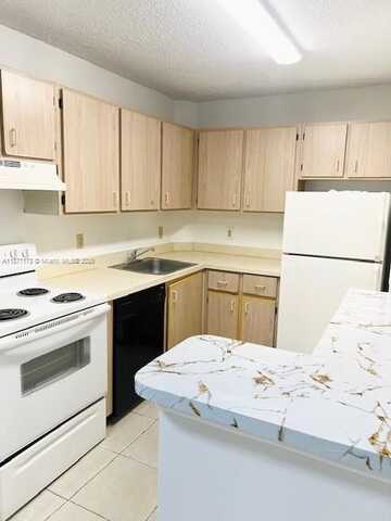 10701 Cleary Blvd, Plantation, FL 33324