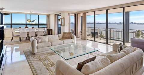 11113 Biscayne Blvd, Miami, FL 33181