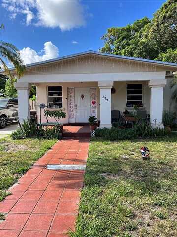 277 E 63rd St, Hialeah, FL 33013