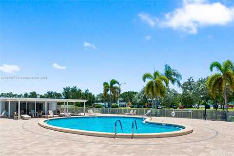 431 Markham T, Deerfield Beach, FL 33442