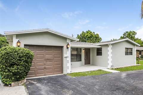 5011 NW 17th St, Lauderhill, FL 33313