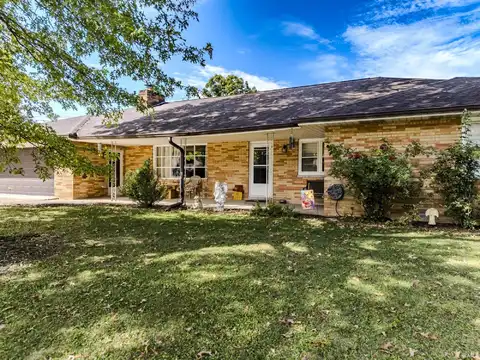 1201 N Bittersweet Lane, Muncie, IN 47304