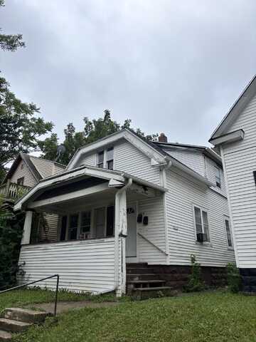 2057 N 32nd St, Milwaukee, WI 53208
