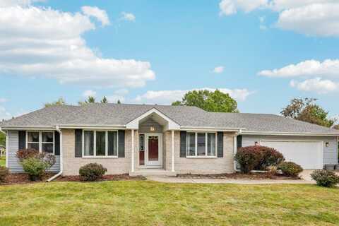 1435 Eldorado Dr, Oconomowoc, WI 53066