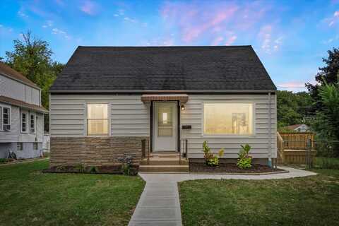 502 S 66th St, Milwaukee, WI 53214