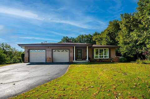 6401 Running Horse Rd, Racine, WI 53402