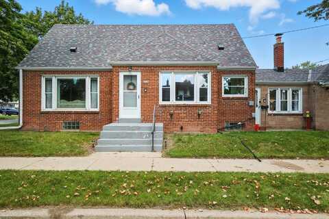 8226 W Arthur Ave, West Allis, WI 53219