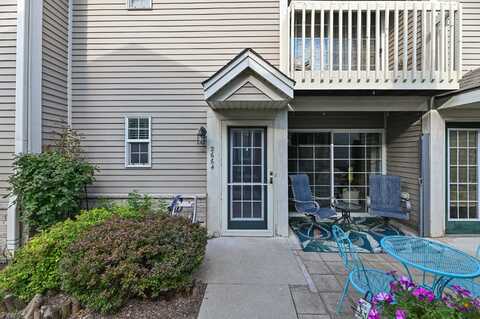 2664 Hidden Dr, Saint Francis, WI 53235