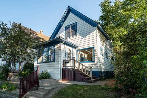 128 E Rosedale Ave, Milwaukee, WI 53207