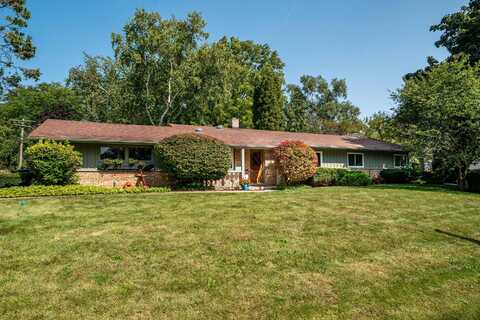7828 N Berwyn Ave, Glendale, WI 53209