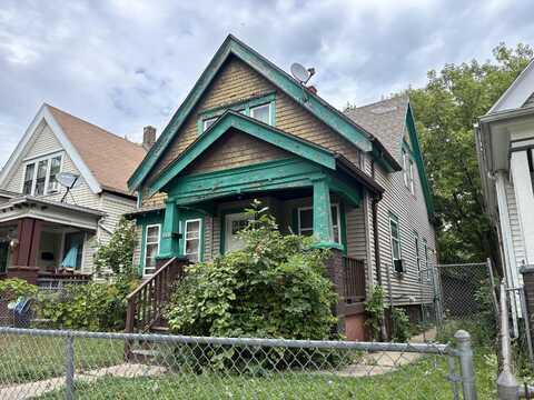 3252 N 29th St, Milwaukee, WI 53216