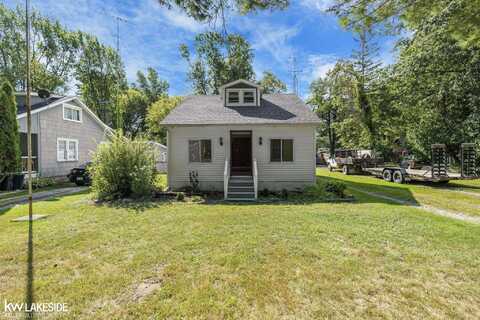 3575 Memoir, Fort Gratiot, MI 48059