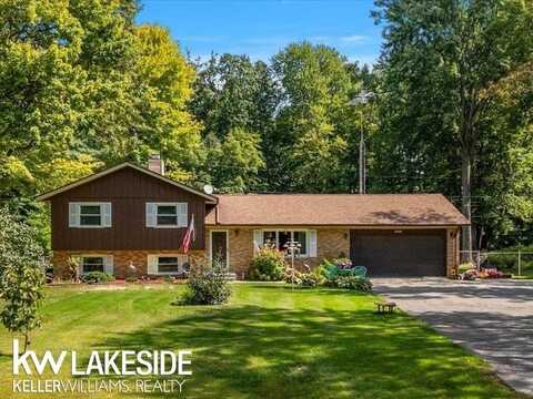 3098 Negaunee, North Street, MI 48049