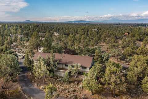 64499 McGrath Road, Bend, OR 97701