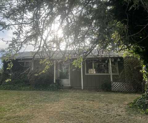 276 NE 9th Street, Madras, OR 97741