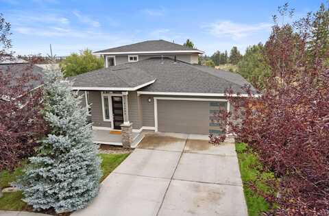 61089 SE Echo Lake Court, Bend, OR 97702