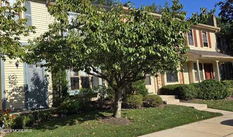 31 Balmoral Court, Aberdeen, NJ 07747