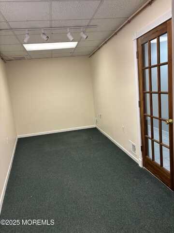 31 W Main Street, Freehold, NJ 07728