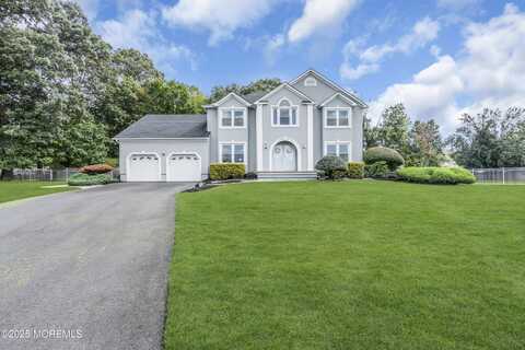 5 Crusade Court, Manalapan, NJ 07726