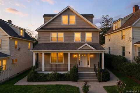 31 Maple Street, Dobbs Ferry, NY 10522