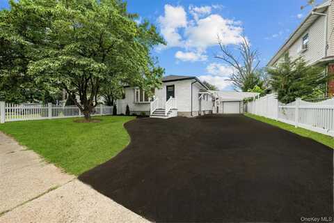 9 Grayston Street, Westbury, NY 11590