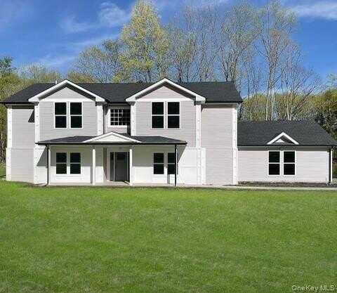82 Hampton Road, Marlboro, NY 12542