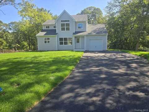 65 Gray Avenue, Medford, NY 11763