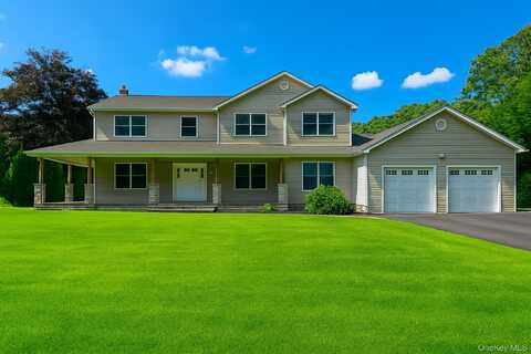 14 Wessel Lane, Medford, NY 11763