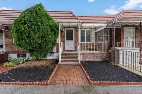 2570 49th Street, Astoria, NY 11103