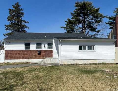 16 Joyce Avenue, Massapequa, NY 11758