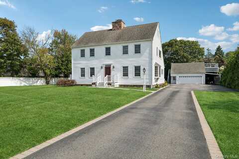 78 Oak Road, Bayport, NY 11705