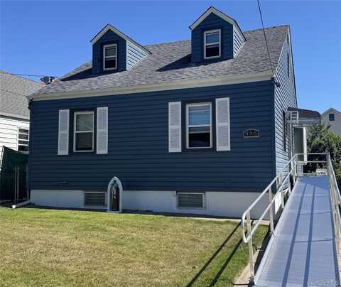 956 Hillside Boulevard, New Hyde Park, NY 11040