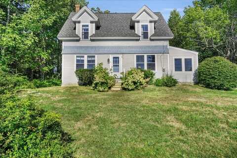 31 Ferry Road, Brooksville, ME 04617