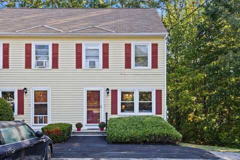 37 Powder Mill Drive, Kennebunk, ME 04043