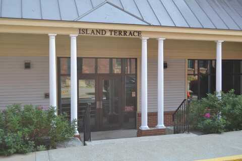1 Saco Island Terrace, Saco, ME 04072