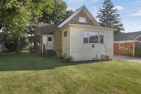 307 Prairie Avenue, Highwood, IL 60040
